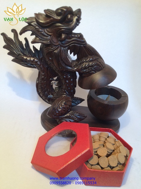 Rong xông trầm hương